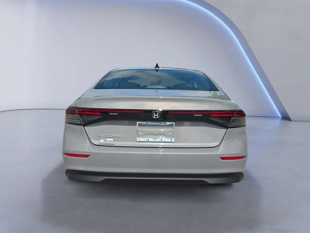 New 2026 Urban Gray Pearl Honda SE image 4
