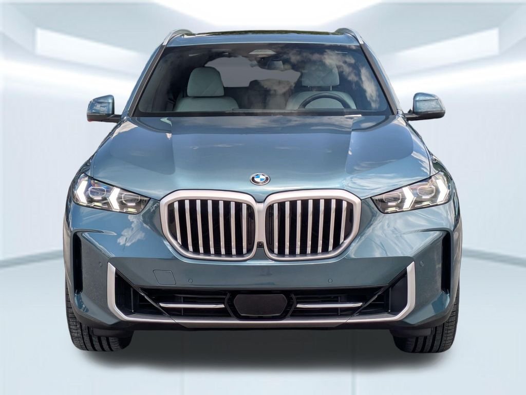 Used 2025 Blue BMW sDrive40i image 8