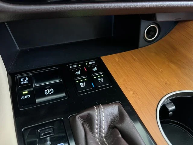 Used 2016 Satin Cashmere Metallic Lexus 350 image 28