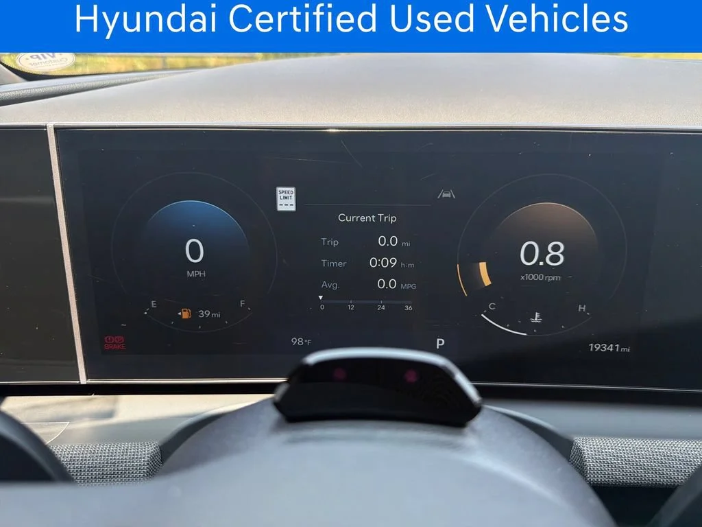 Certified Pre-Owned 2025 Hyundai Santa Cruz Limited