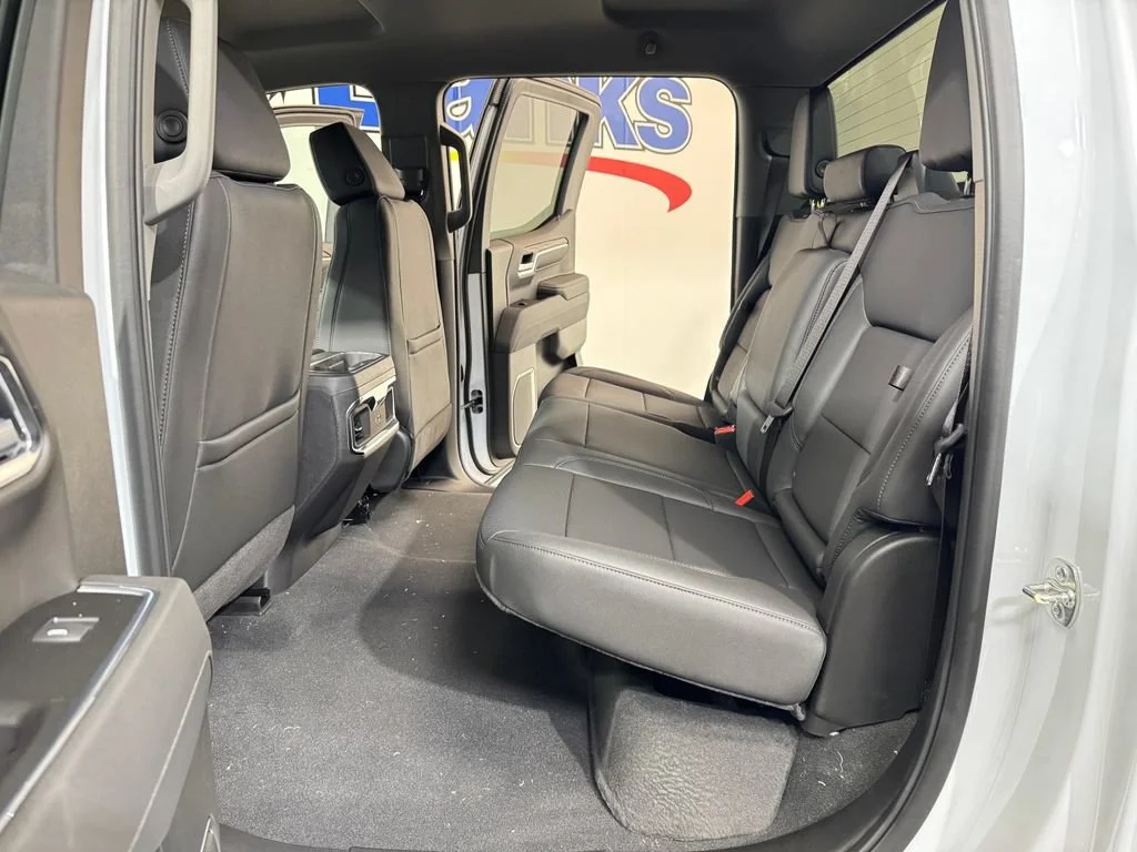 Used 2026 Glacier White Tricoat GMC SLT image 12