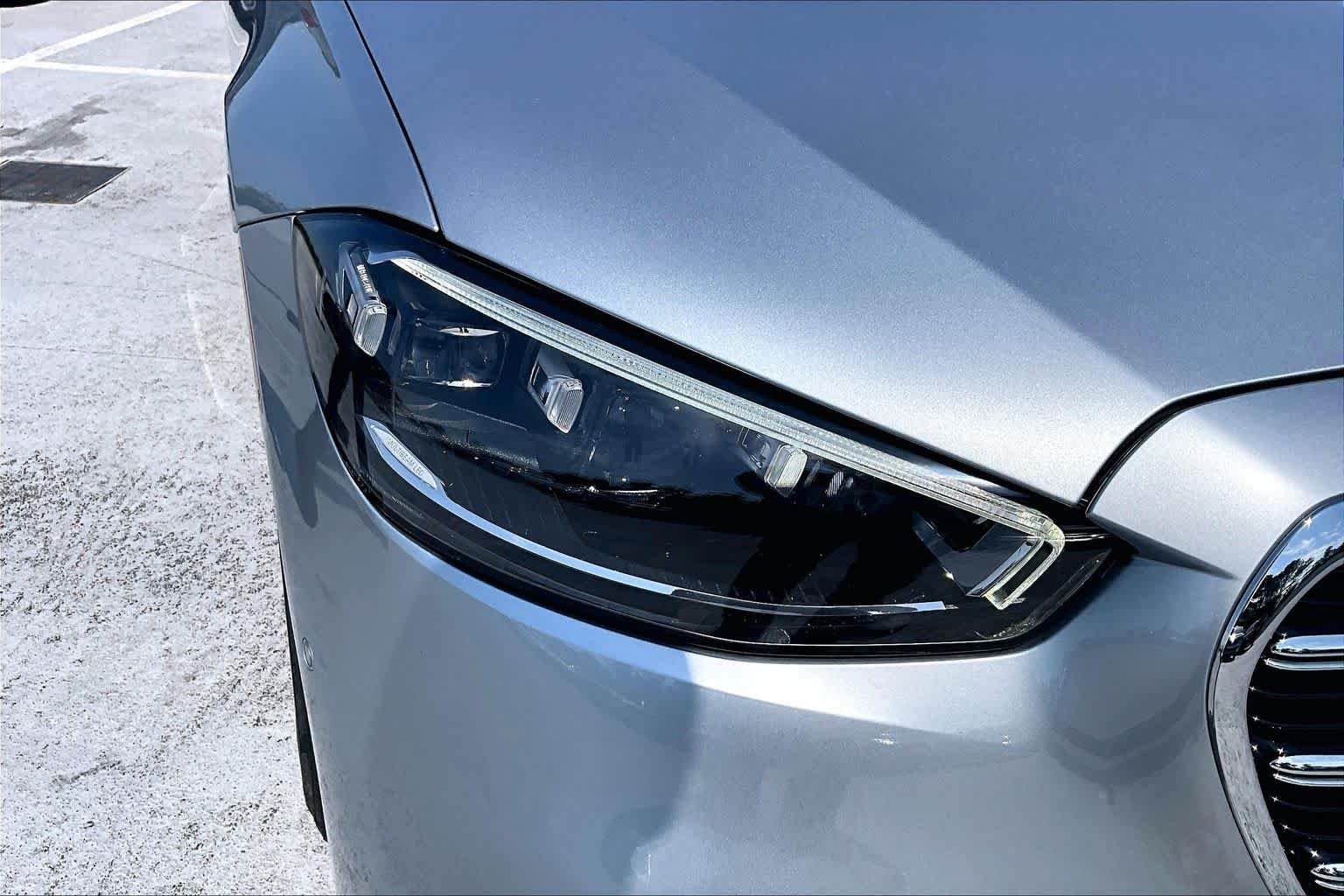 Used 2022 Cirrus Silver Mercedes-Benz S 580 image 28