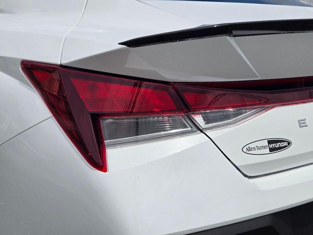 New 2026 White Hyundai SEL Sport image 7