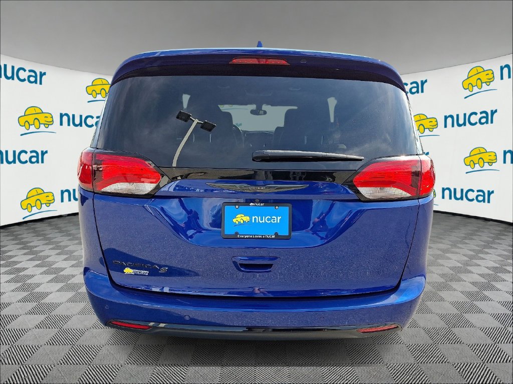 Used 2020 Blue Chrysler Touring L image 6
