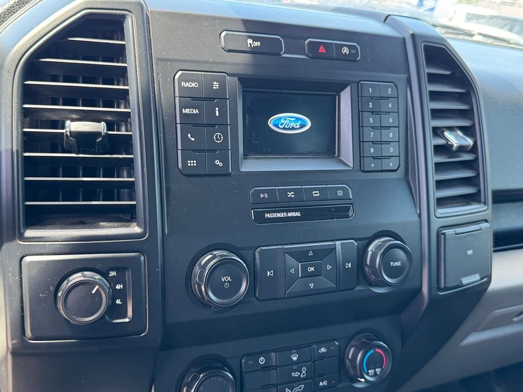 Used 2020 White Ford XL image 13