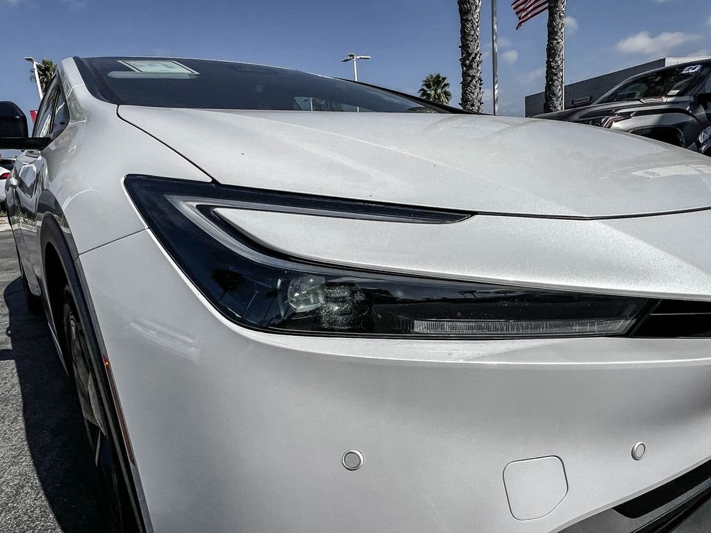 Used 2023 Beige Toyota LE image 7