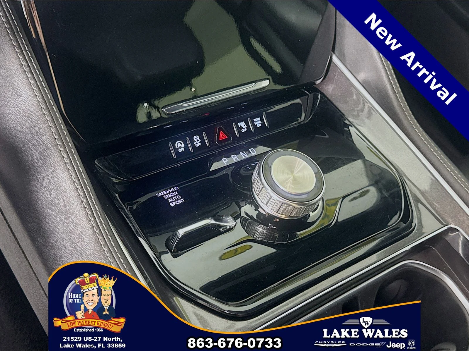 Certified Used 2024 Gray Jeep Base image 17