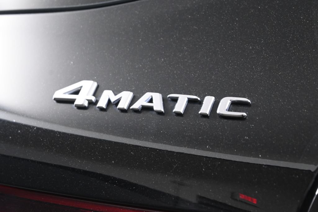 Certified Used 2022 Black Mercedes-Benz GLC 300 image 40