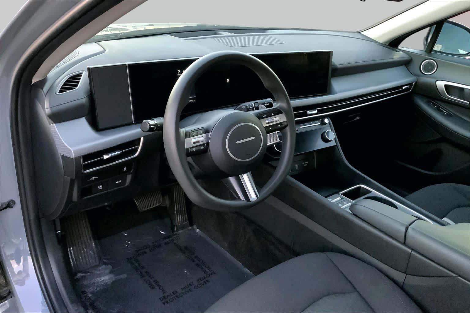 Used 2024 Transmission Blue Hyundai SEL image 14
