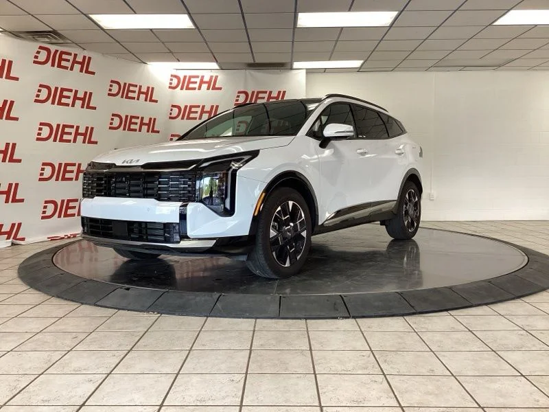 Used 2026 White Kia SX-Prestige image 3