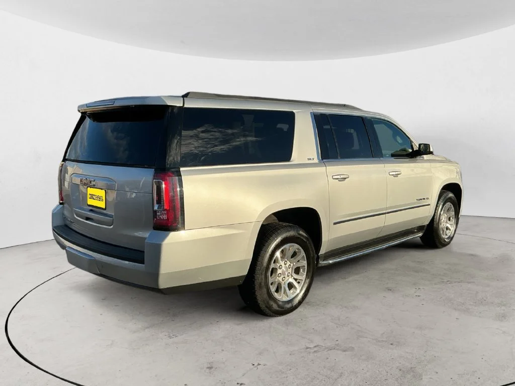 Used 2018 QUICKSILVER METALLIC GMC SLT image 5