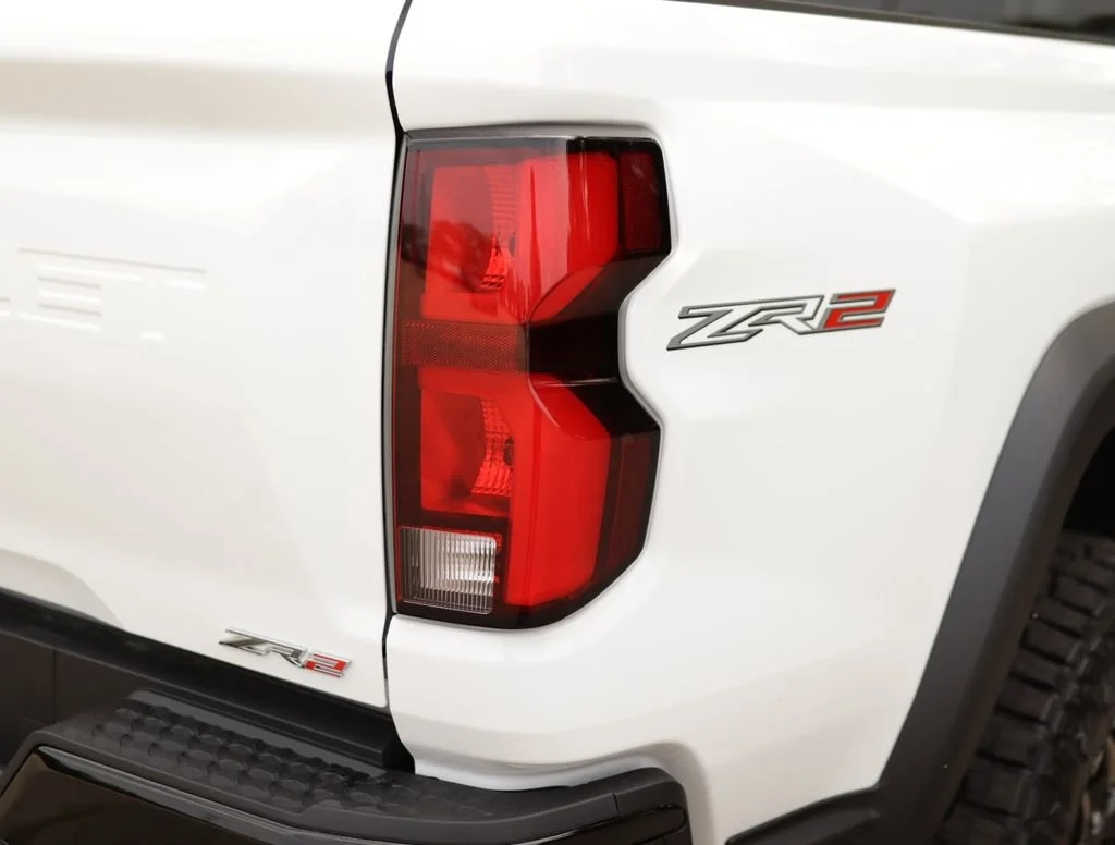 New 2026 Summit White Chevrolet ZR2 image 40