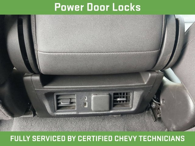 Used 2025 Silver GMC SLT image 36