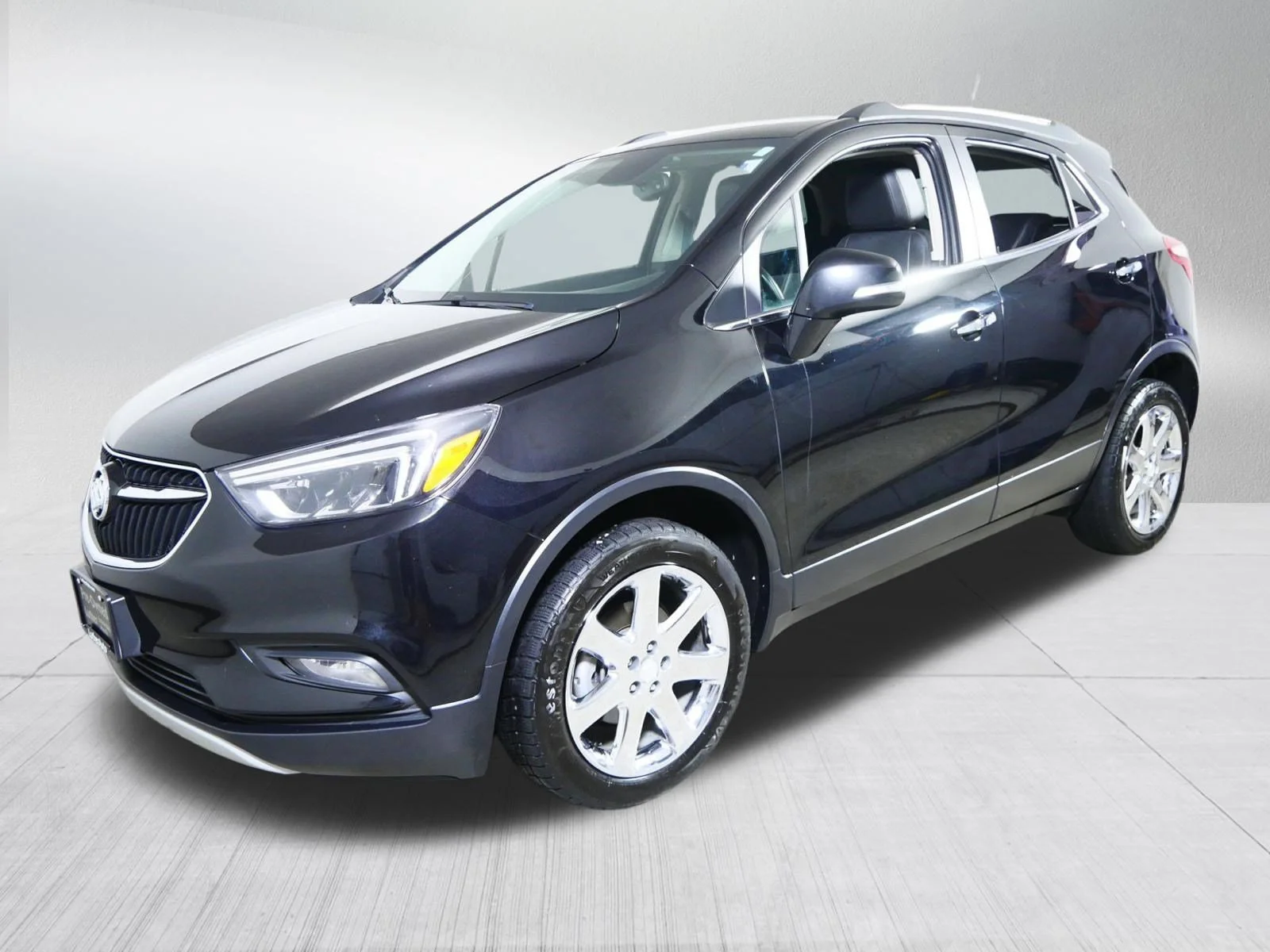 Used 2018 Ebony Twilight Metallic Buick Essence image 3