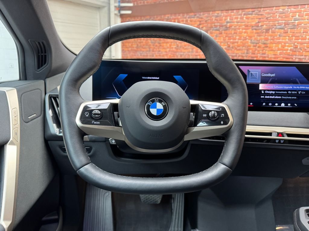 2026 BMW iX 60 - Photo 15