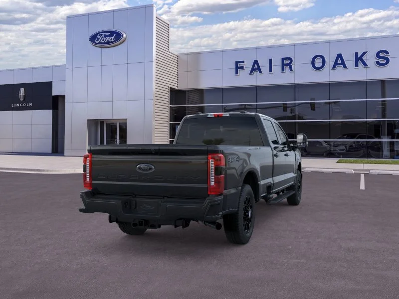 New 2026 Agate Black Metallic Ford XLT image 8