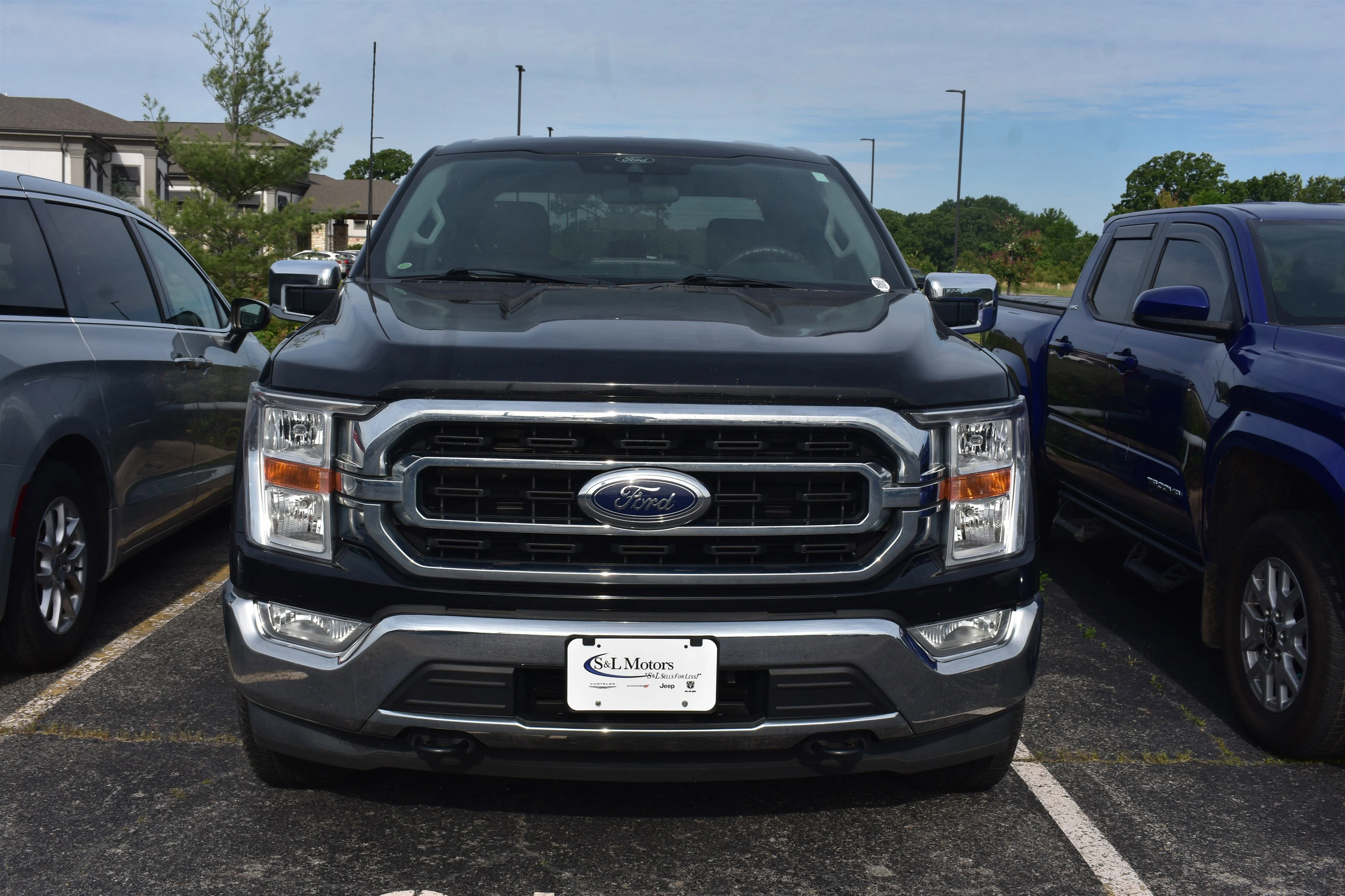 Used 2022 Ford F-150 XLT with VIN 1FTFW1E84NFA81327 for sale in Little Rock