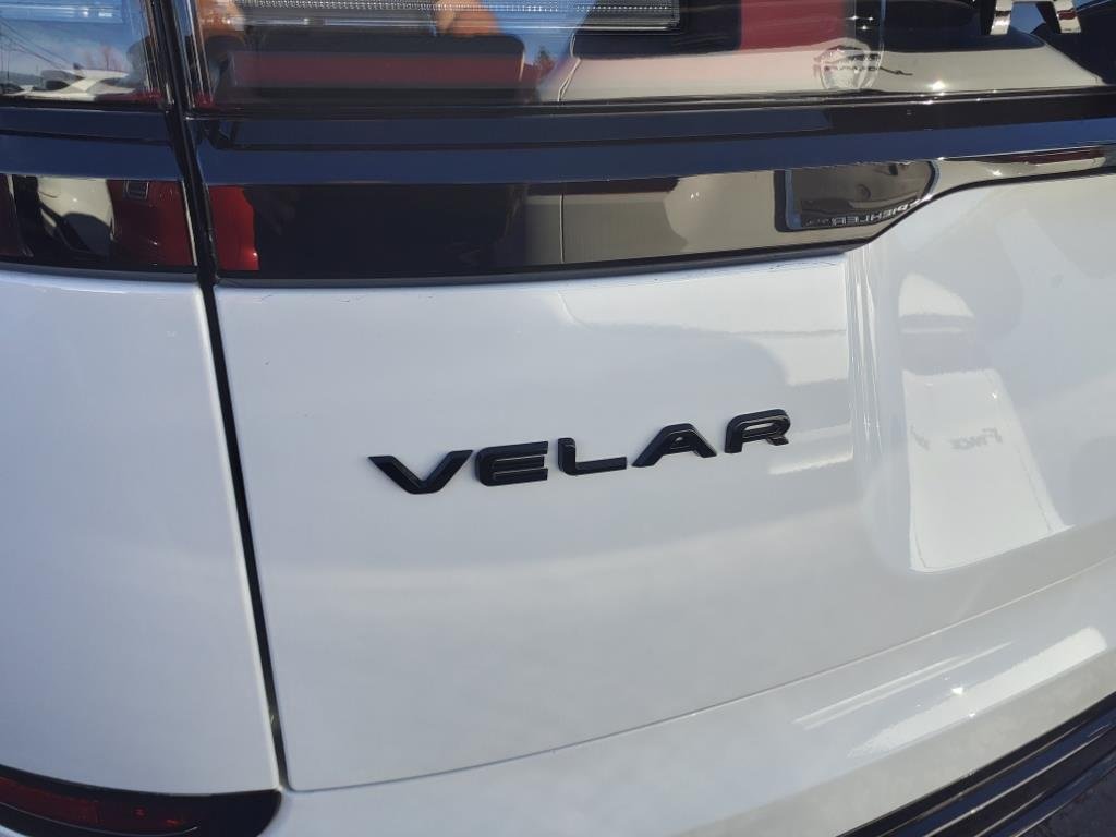 New 2025 Fuji White LAND ROVER Dynamic HSE image 20