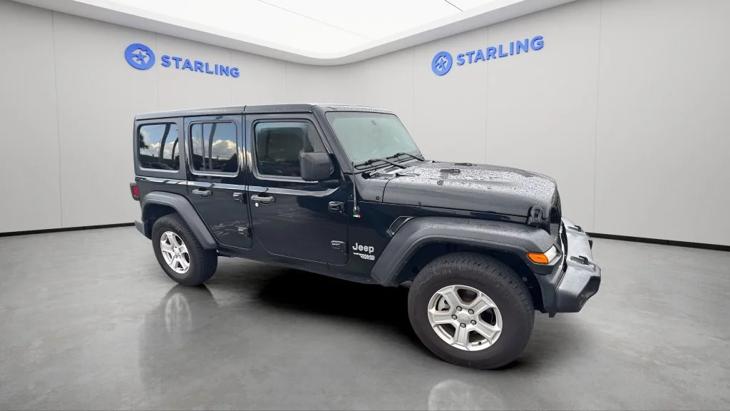 Used 2019 Black Jeep Sport S image 3
