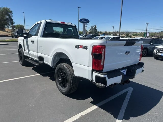 2025 Ford F-350 Super Duty XL - Photo 12