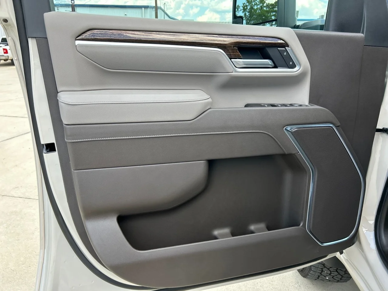 New 2026 Coastal Dune GMC SLE image 10