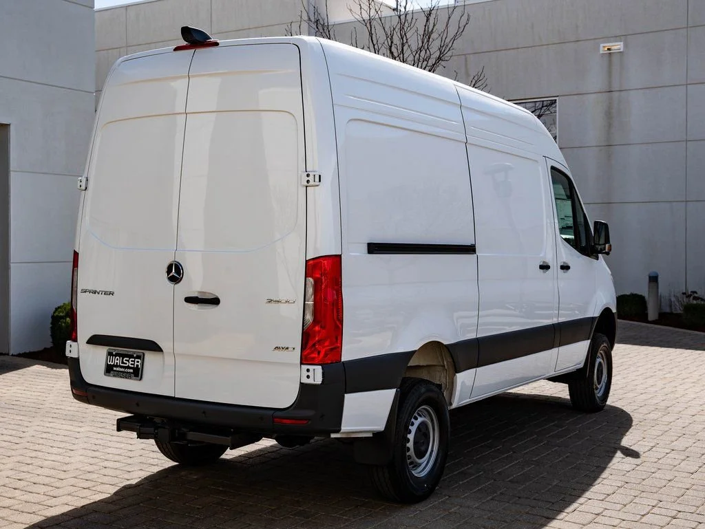 New 2026 Arctic White Mercedes-Benz Cargo 144 WB image 10
