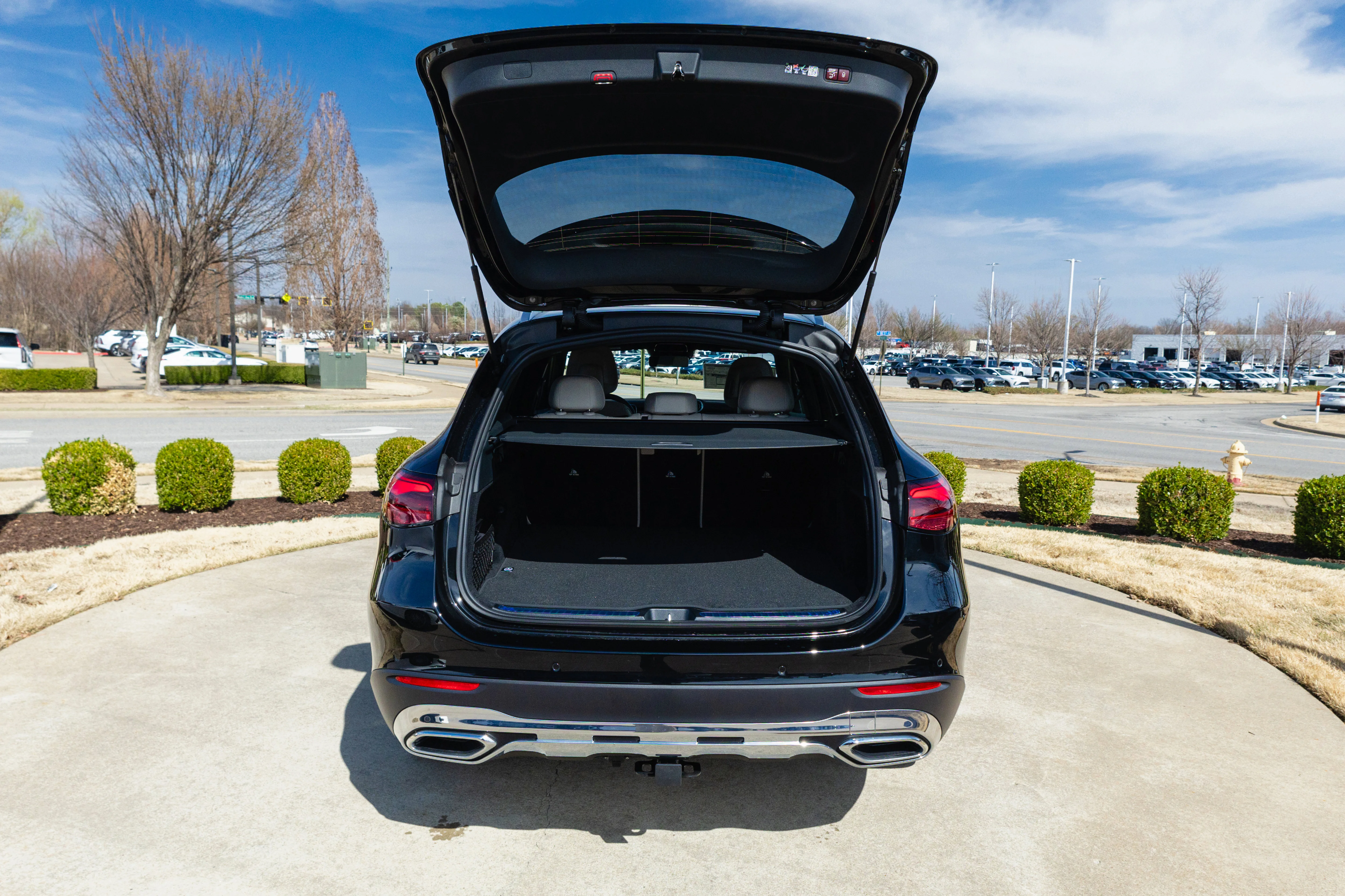 Used 2026 Black Mercedes-Benz GLC 300 image 15