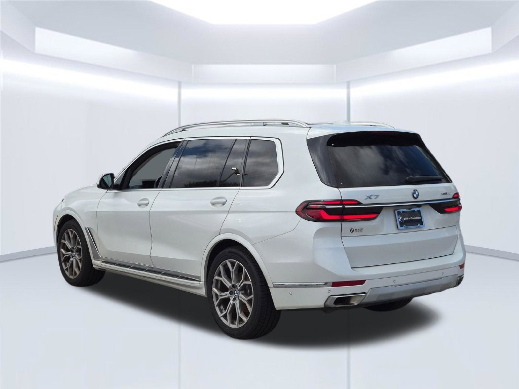 Used 2023 White BMW xDrive40i image 3