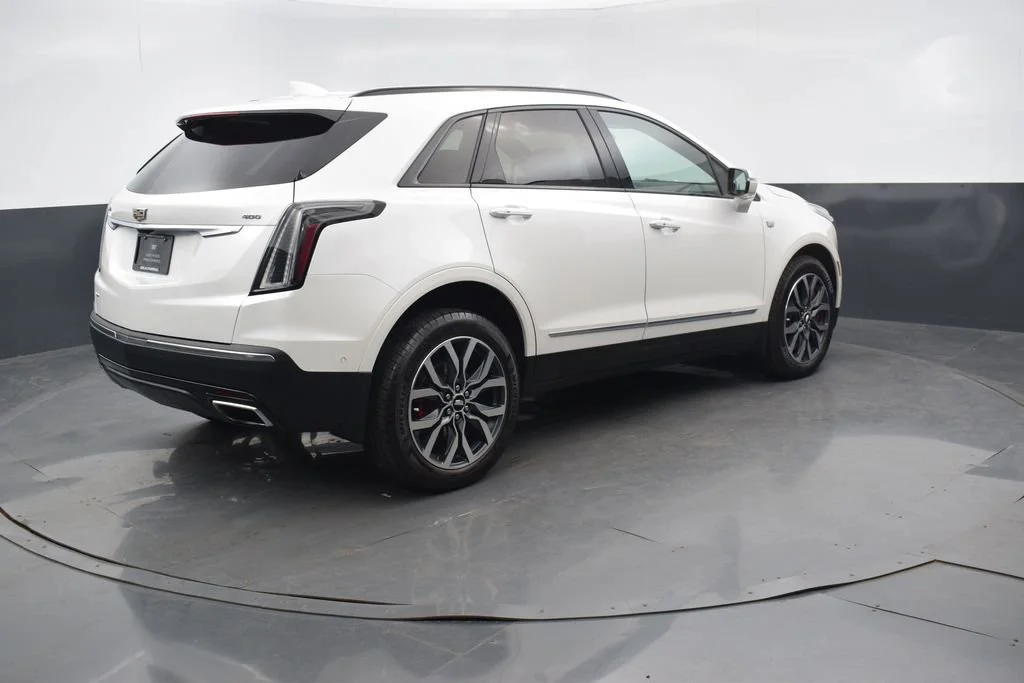 Certified Used 2023 Crystal White Tricoat Cadillac Sport image 6