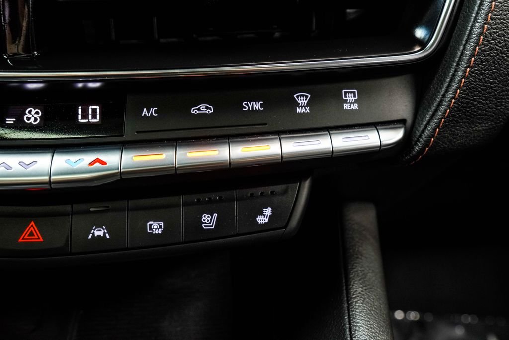 Used 2023 Red Cadillac V-Series image 27