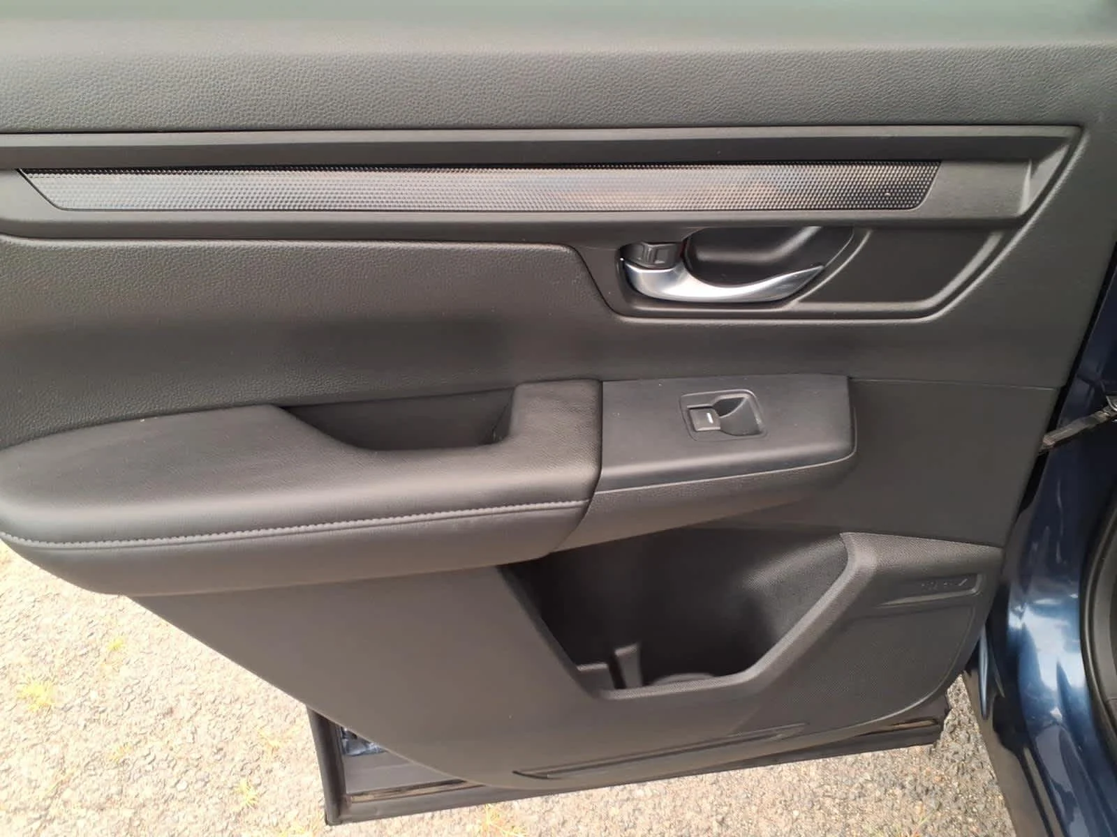 2025 Honda CR-V EX - Photo 11