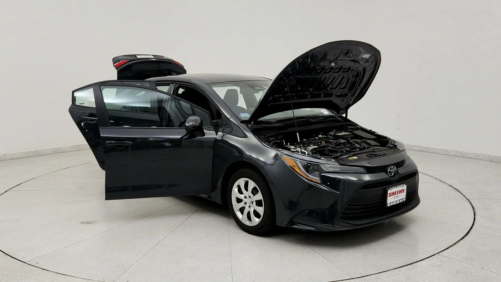 Used 2025  Toyota LE image 11