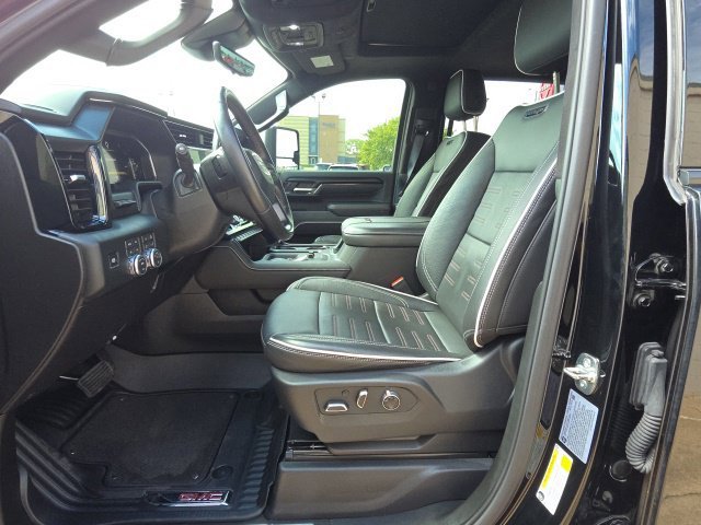 Used 2026 Onyx Black GMC AT4X image 25