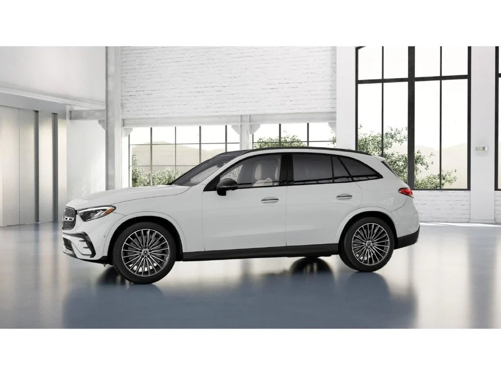 New 2027 White Mercedes-Benz GLC 300 image 36