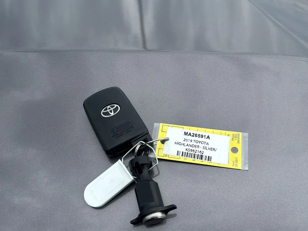 Used 2019 Gray Toyota Limited Platinum image 10