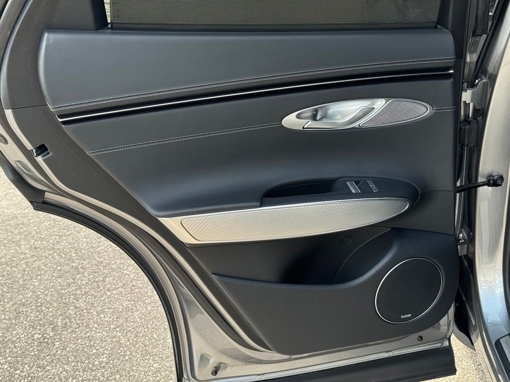 2023 GENESIS GV70 Standard - Photo 23