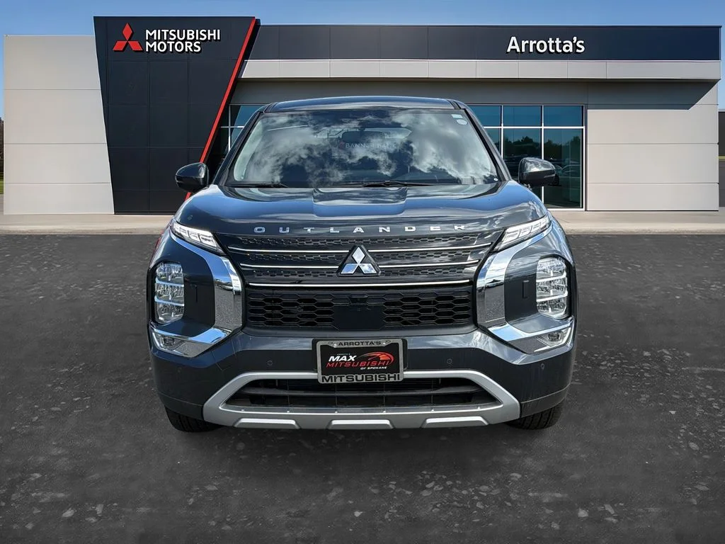 New 2025 Graphite Gray Mitsubishi SE image 2