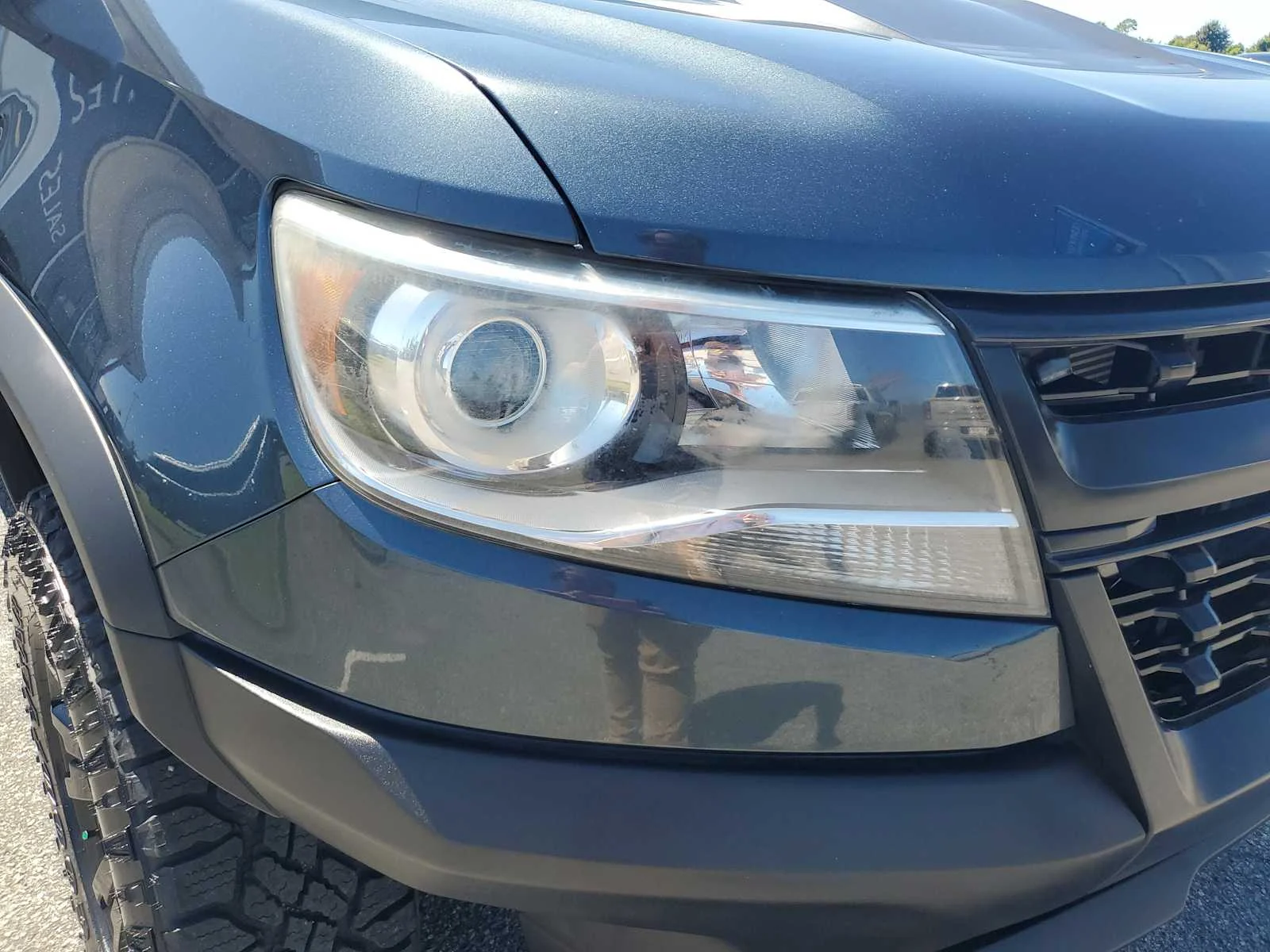 Used 2019 SHADOW GRAY METALLIC Chevrolet 4WD ZR2 image 11