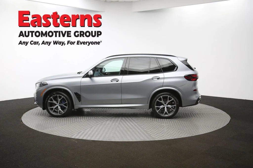 Used 2025 Gray BMW xDrive40i image 61