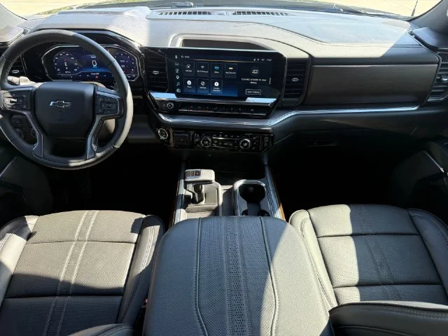 Used 2024 Black Chevrolet High Country image 19