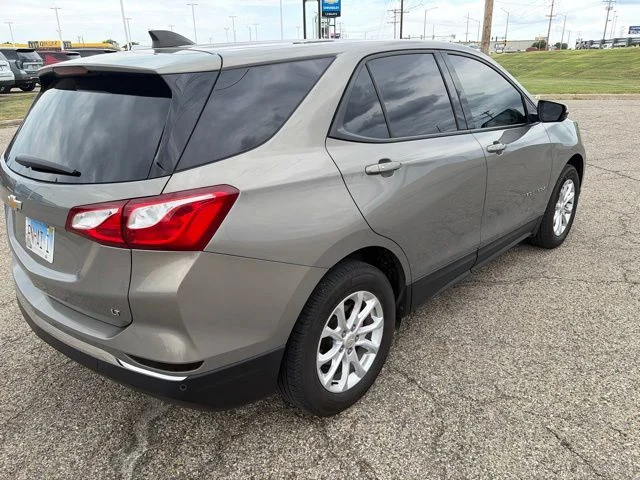 Used 2019 Gray Chevrolet LT image 3