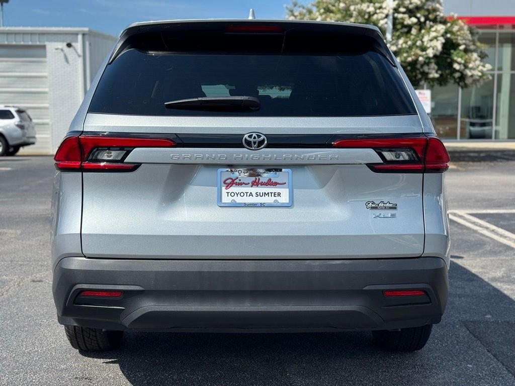 Used 2024 Silver Toyota XLE image 10
