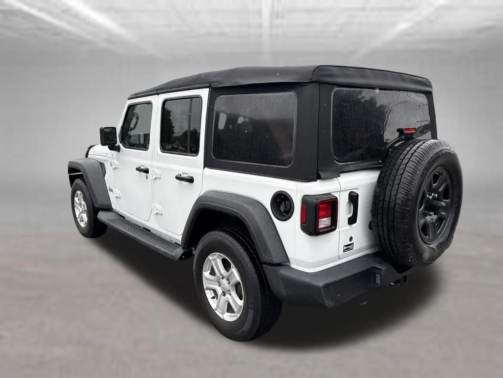 Used 2019 White Jeep Unlimited Sport image 3
