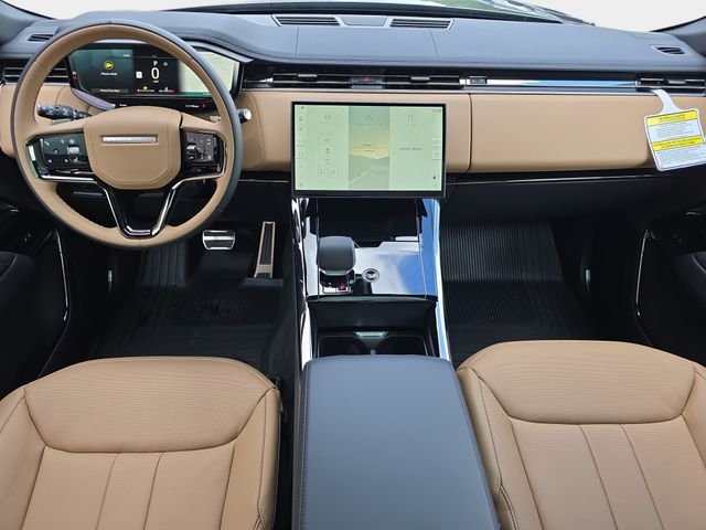 New 2026 British Racing Green Land Rover Dynamic SE image 9