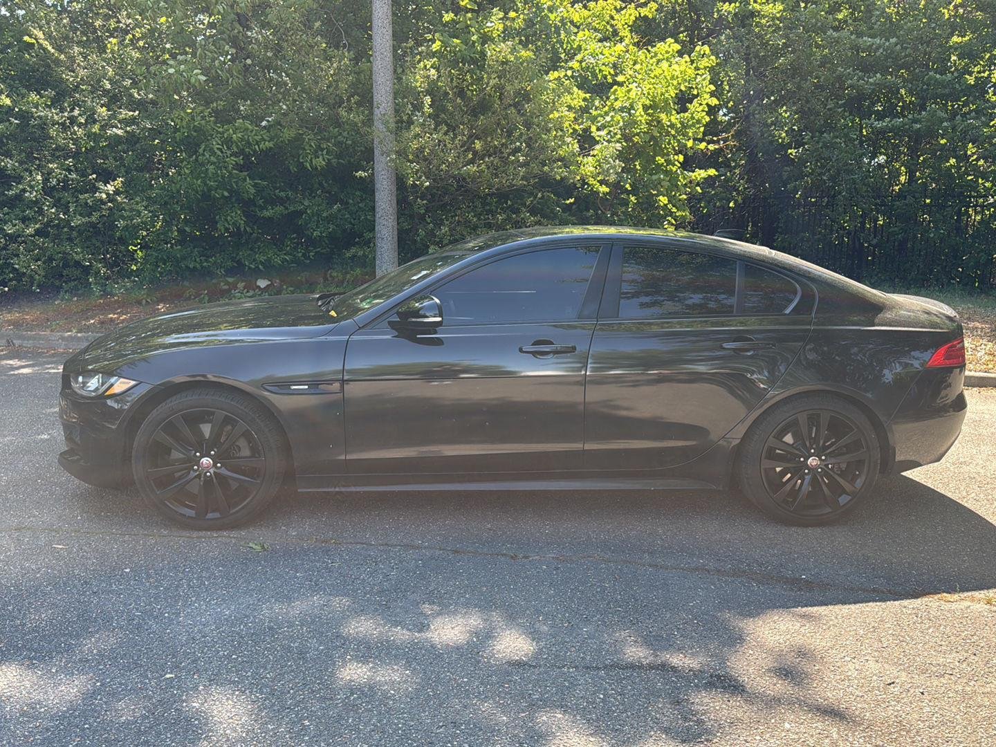 Used 2017 Ultimate Black Metallic Jaguar 35t R-Sport image 8