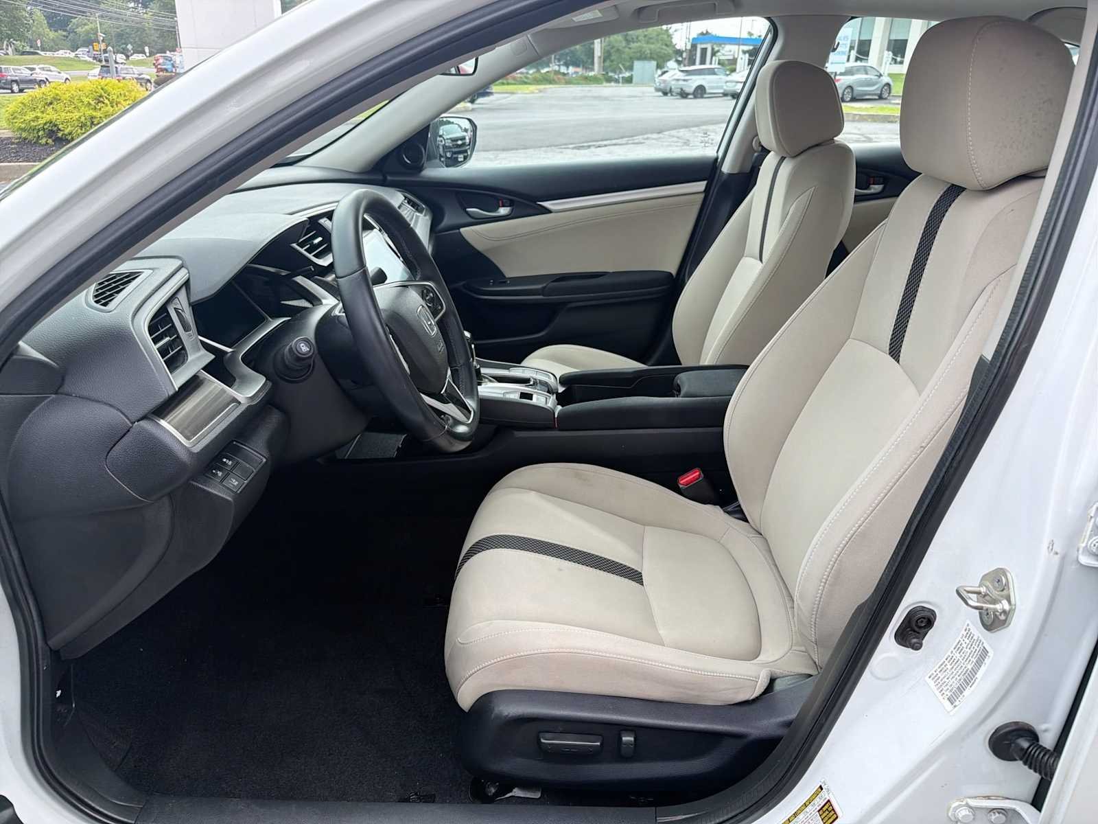 Used 2019 Platinum White Pearl Honda EX image 11
