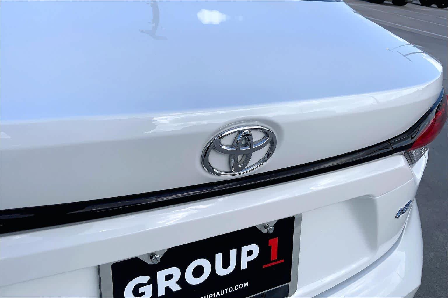 Used 2023 Ice Cap Toyota LE image 10