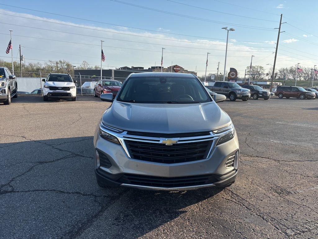 Used 2024 Chevrolet Equinox LT with VIN 3GNAXUEG4RL246943 for sale in Kansas City