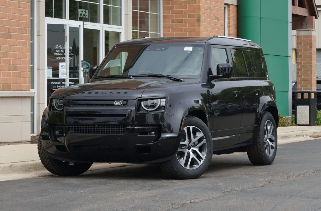 2026 Land Rover Defender 110 X-Dynamic SE P400's photo
