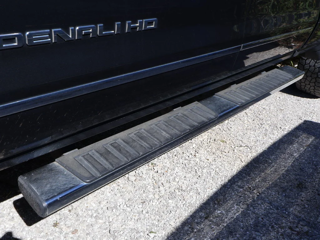 Used 2018 Gray GMC Denali image 21